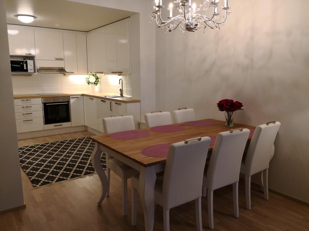 Charming Pine View Apartment Vantaa Buitenkant foto