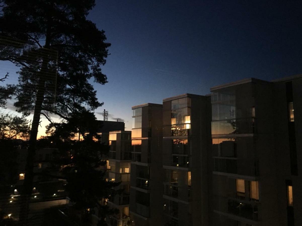 Charming Pine View Apartment Vantaa Buitenkant foto
